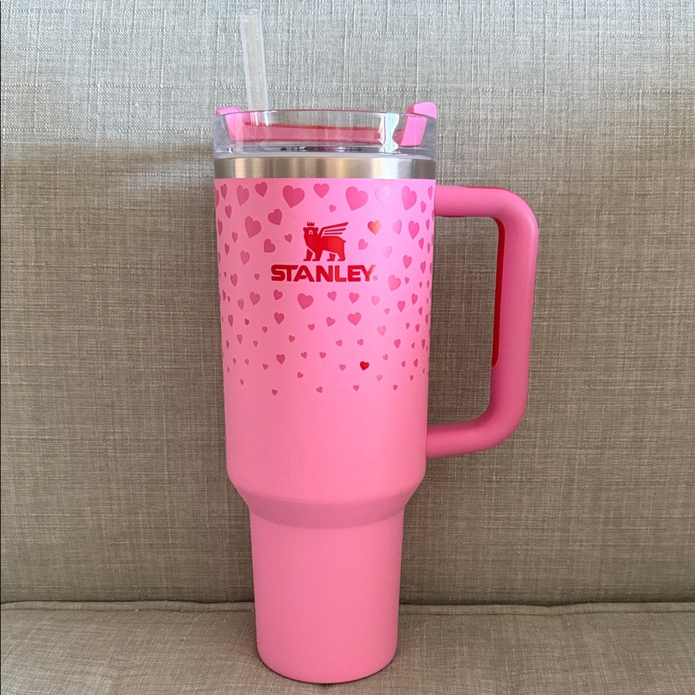 Stanley 1913 Pink Heart Pattern Tumbler 40 oz. - MINT!